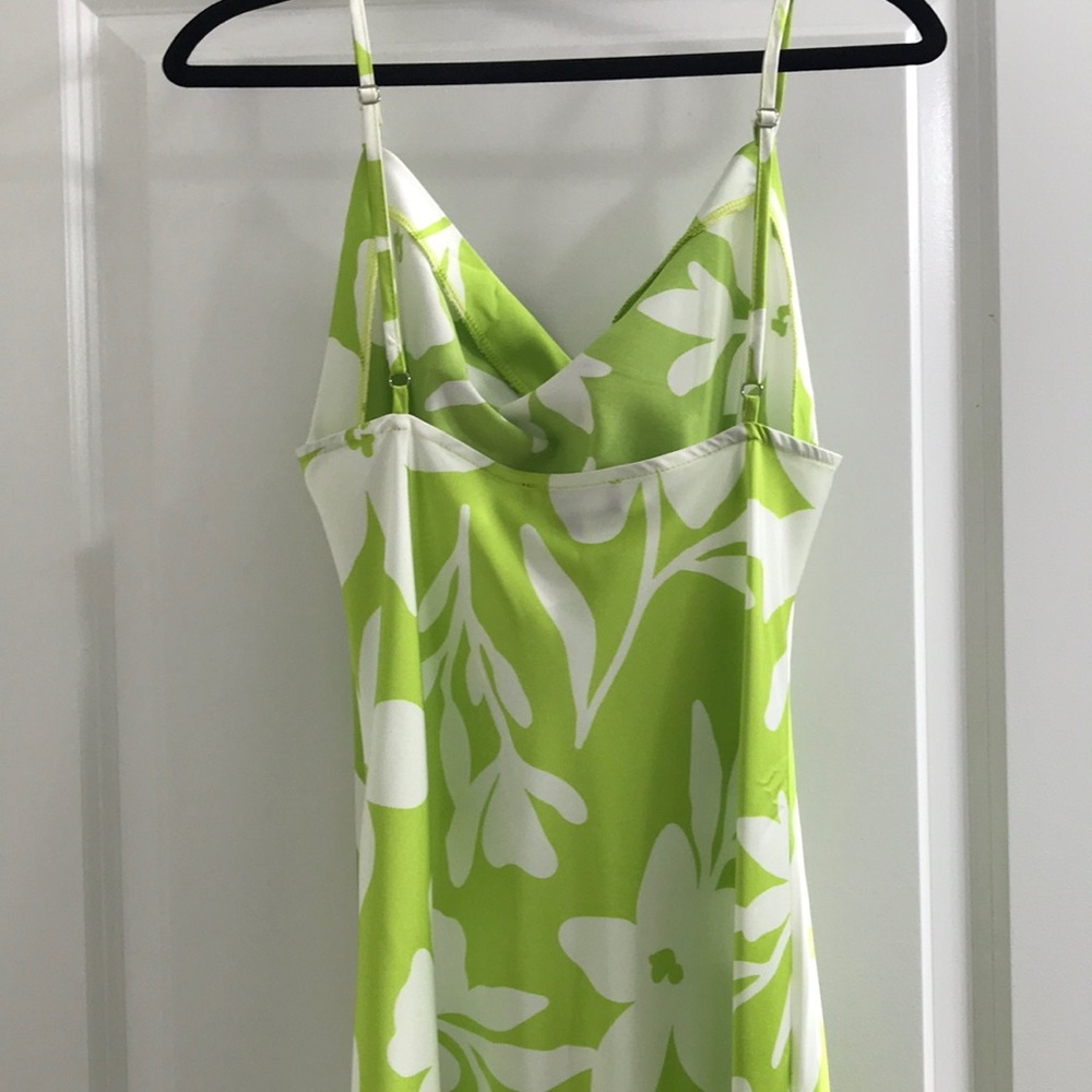 Green and White Spaghetti Strap Maxi Dress - Picture 4 of 8